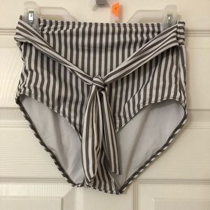 Janela bay swim bottoms